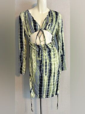 Size 8/10 SHEIN Midriff Cutout Long Sleeve Cinch Dress